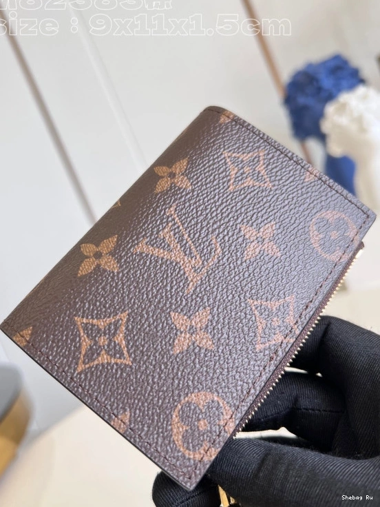 Vuitton Louis Lisa Wallet 0731